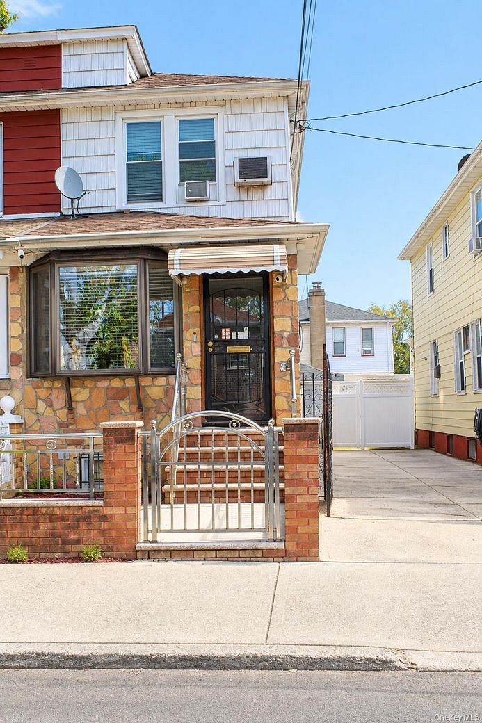 641 E 51st Street