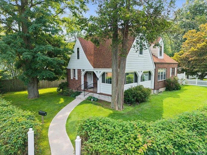 641 Secor Road