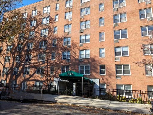 Image 1 of 18 for 642 Locust Street #2K in Westchester, Mount Vernon, NY, 10552