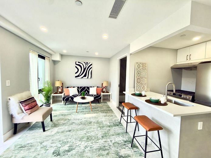 643 5th Avenue #3C