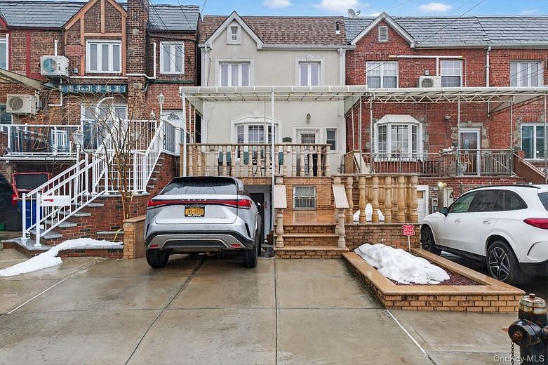 6433 Alderton Street