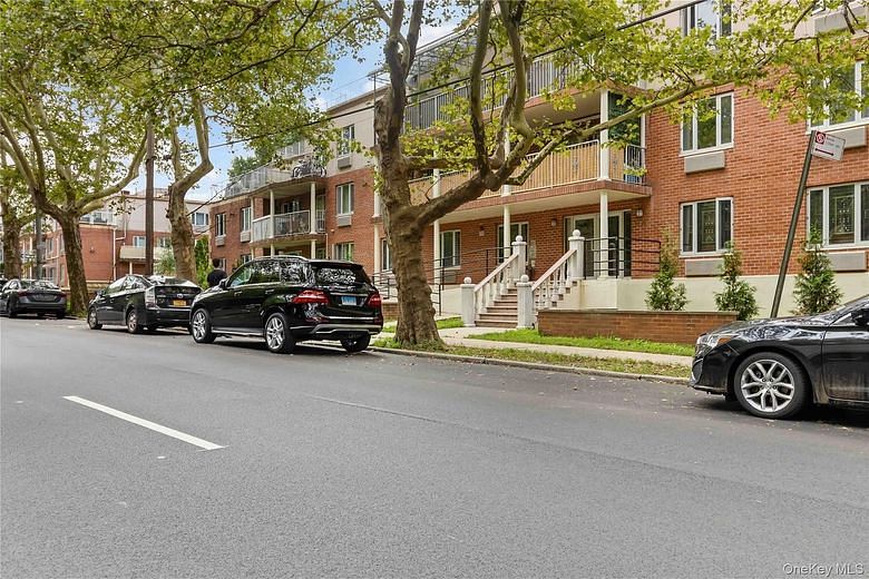 6434 Grand Central Parkway #1E