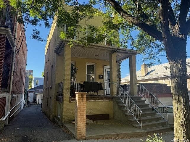 646 E 230th Street