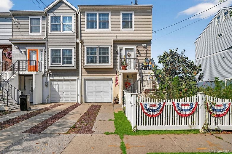 647 Minnieford Avenue