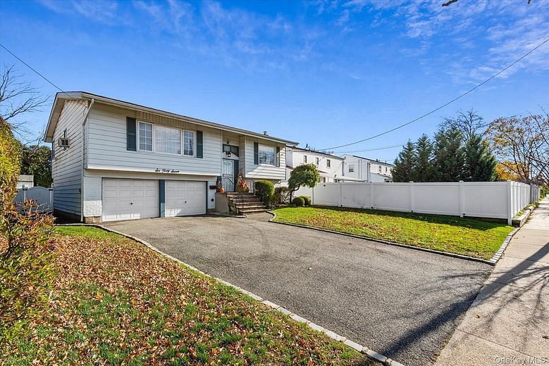 647 Seamans Neck Road