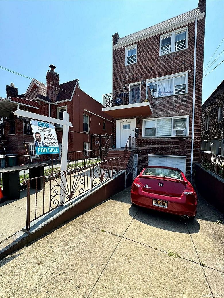 648 E 93rd Street