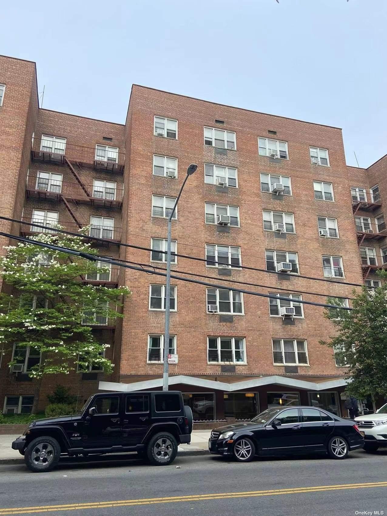 34-20 Parsons Boulevard #6C in Queens, Flushing, NY 11354