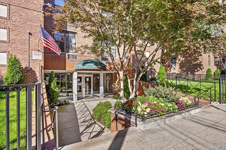 65-15 38th Avenue #5Z