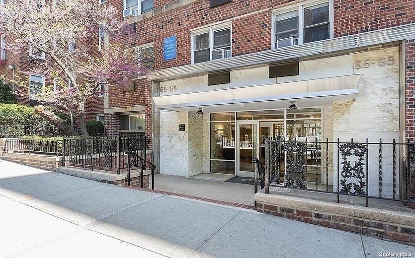65-65 Wetherole Street #1W