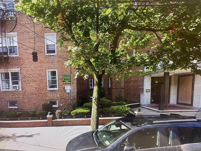 65-70 Booth Street #2B