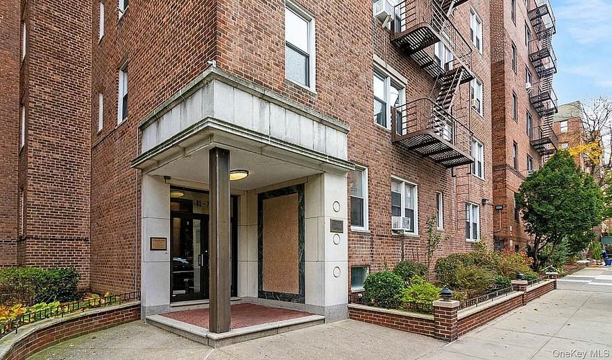 65-70 Booth Street #6F