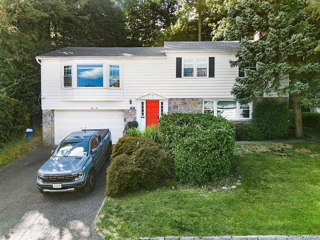 Image 1 of 36 for 65 Brookdale Drive in Westchester, Yonkers, NY, 10710