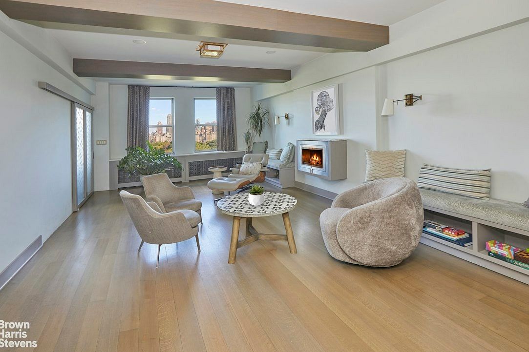 65 Central Park West #16C