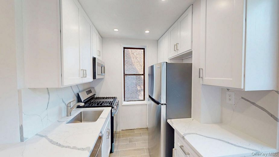 650 Warburton Avenue #5D