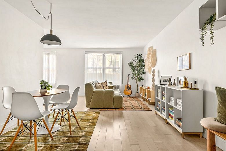 651 Vanderbilt Street #2R