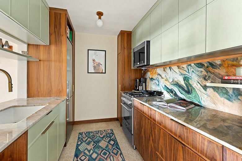 651 Vanderbilt Street #7B