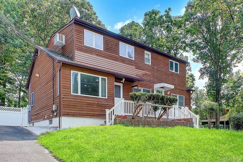 653 Meadow Road Rd