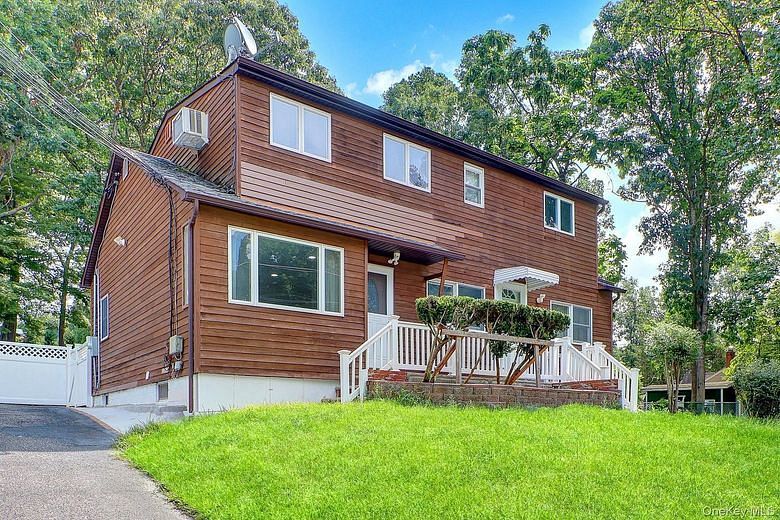 653 Meadow Road Rd