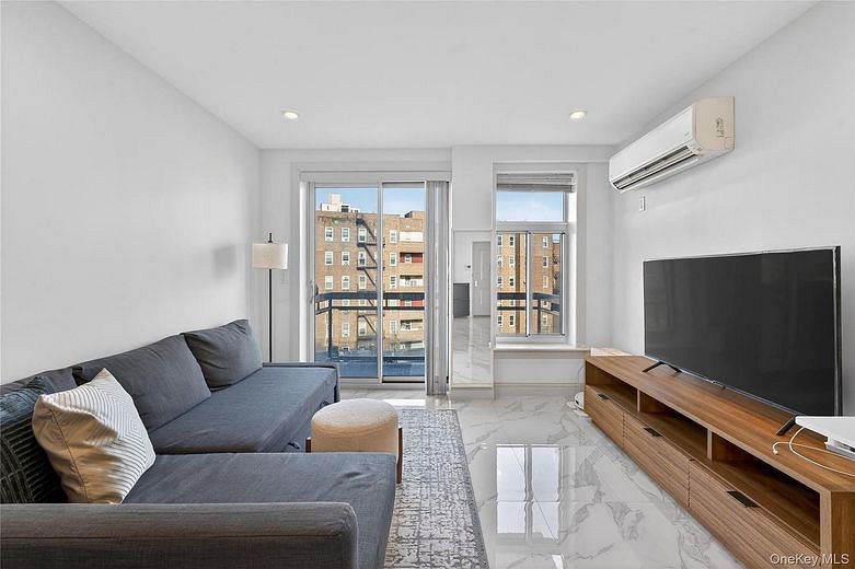 6538 Austin Street #5G