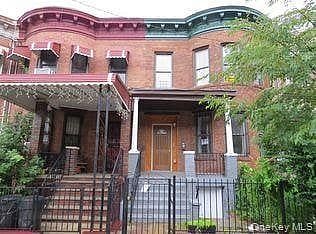 655 Hendrix Street