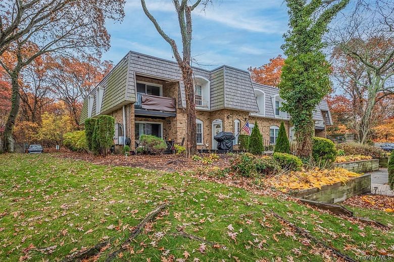 655 Middle Country Road #5C2