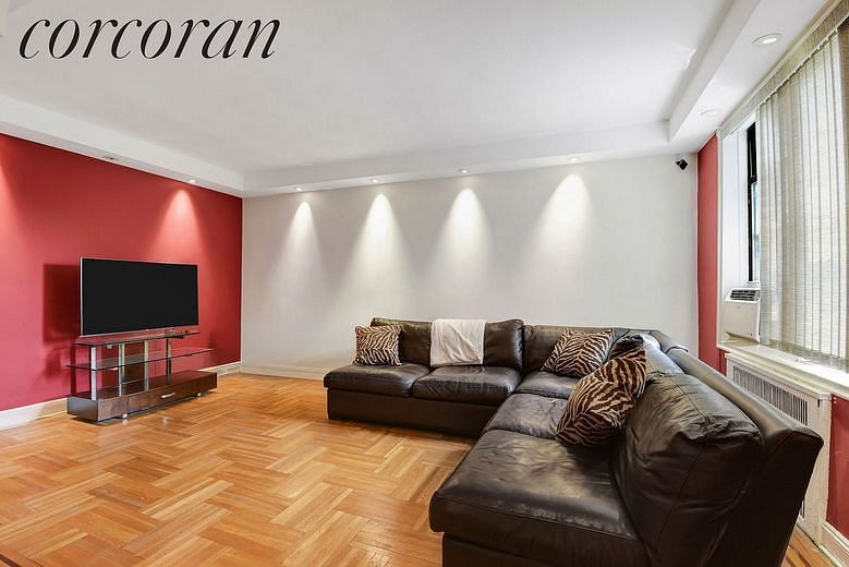 657 East 26th Street #3N