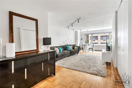 Image 1 of 9 for 333 E 66th Street #3/B in Manhattan, New York, NY, 10065