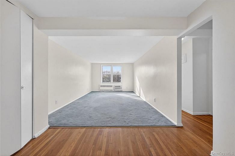 66-10 Thornton Place #4C