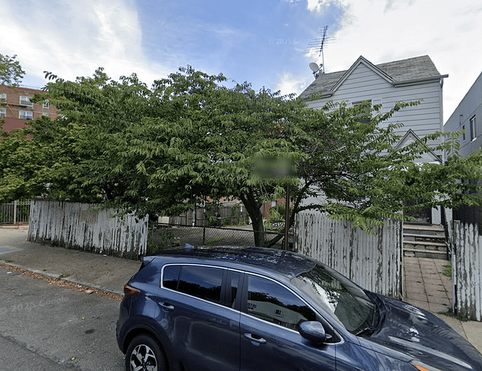 66-23 Selfridge Street