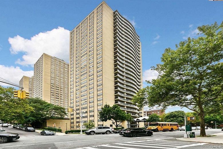 66-36 Yellowstone Boulevard #21C