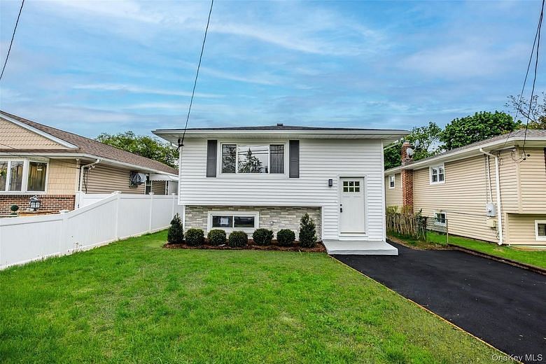 66 4th Avenue