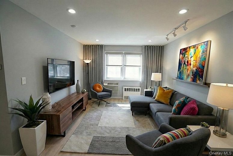 66-92 Selfridge Street #5B