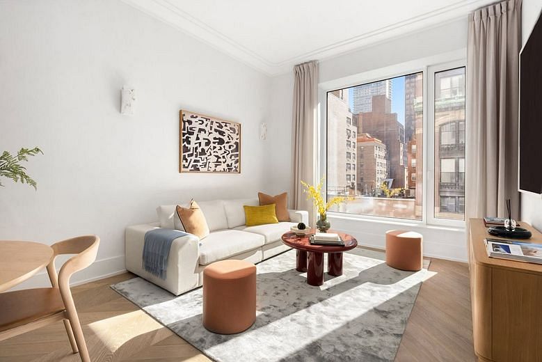 660 Lexington Avenue #9C