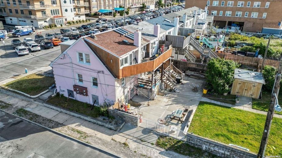 668-670 W Broadway #10