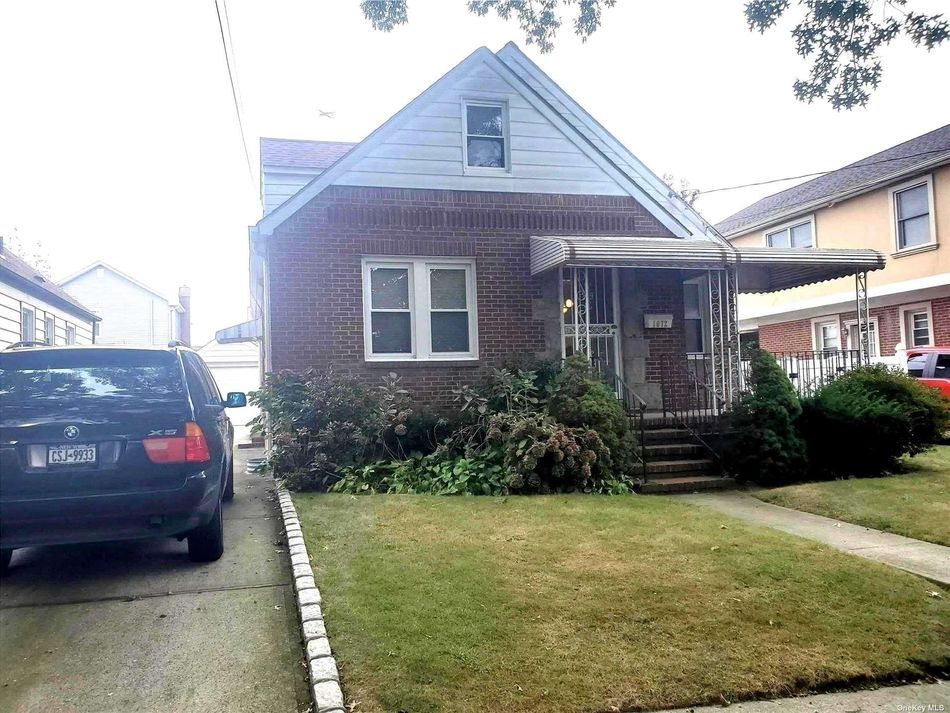 Image 1 of 18 for 1072 SW Theodora Street in Long Island, Franklin Square, NY, 11010