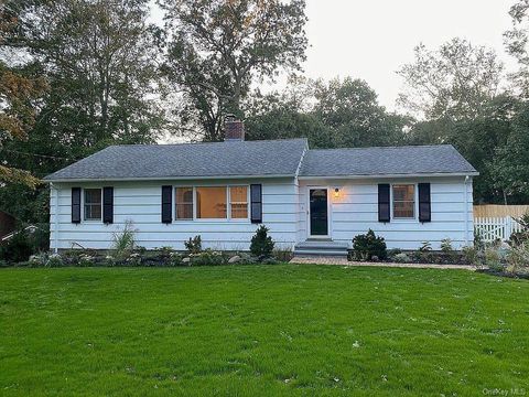 Image 1 of 22 for 21 Center Drive in Long Island, Riverhead, NY, 11901