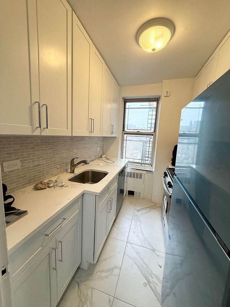 67-12 Yellowstone Boulevard #E9