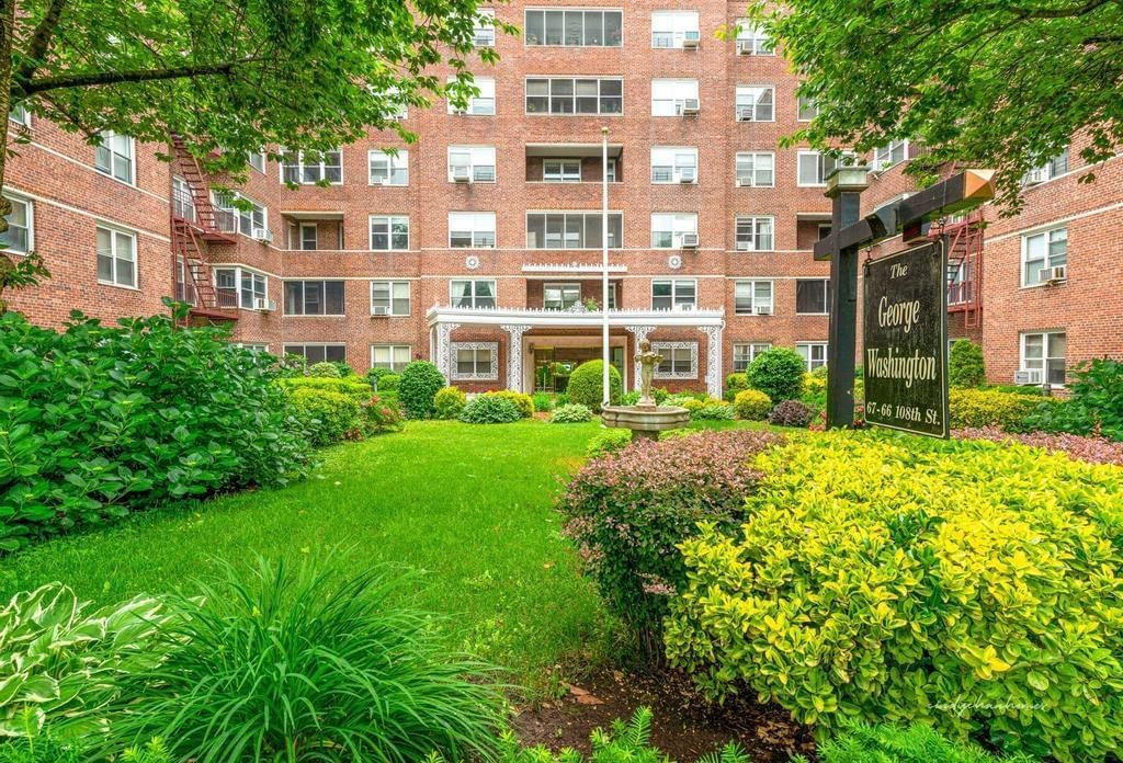 Image 1 of 31 for 67-66 108th Street #D31 in Queens, Forest Hills, NY, 11375