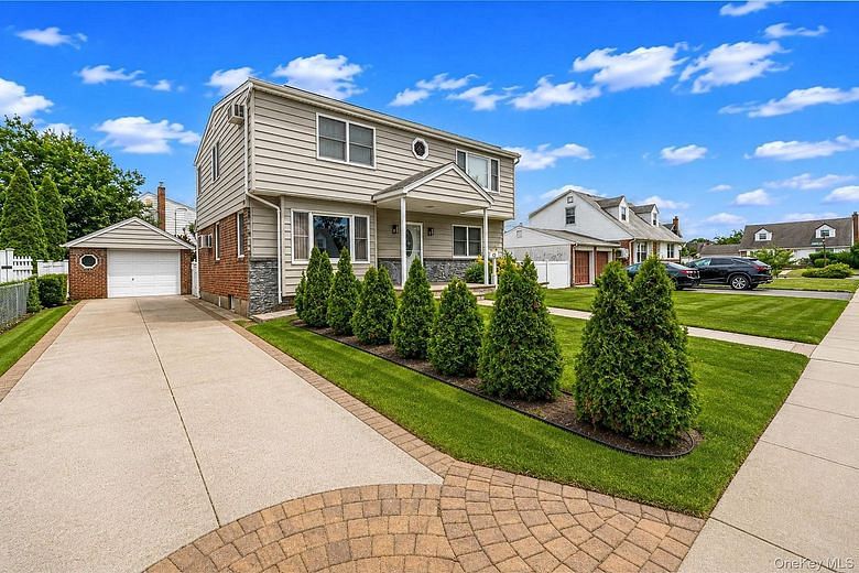67 Douglas Drive