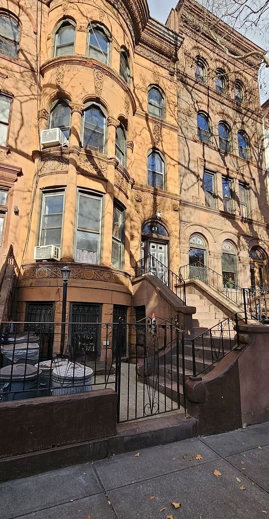 67 Halsey Street #1