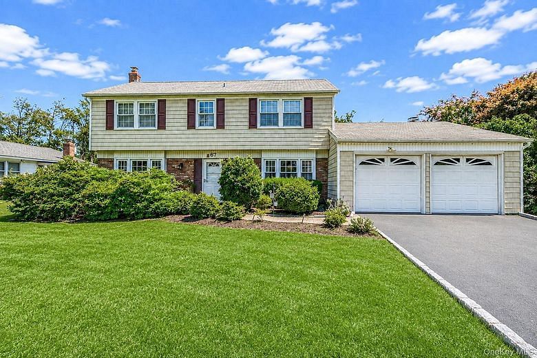 67 Lakeside Avenue