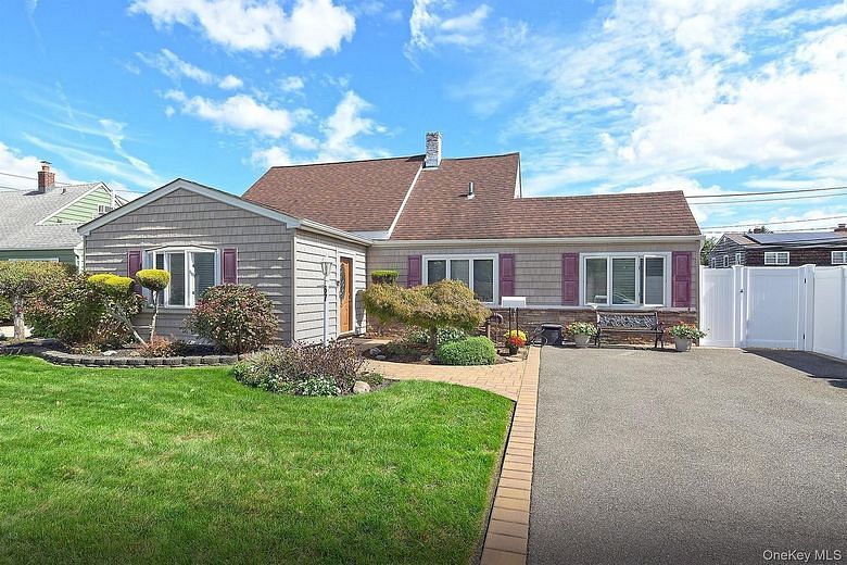 67 Wolcott Road