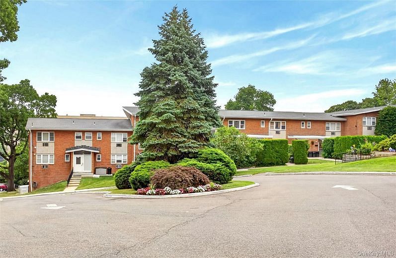 671 Pelham Road #D9
