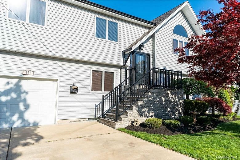671 Tabor Place