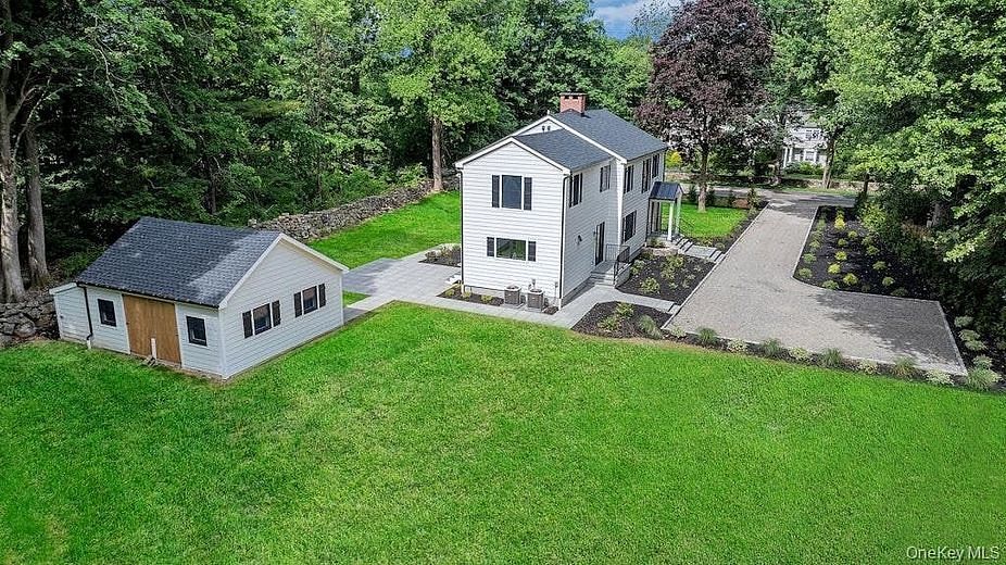 676 Hardscrabble Road