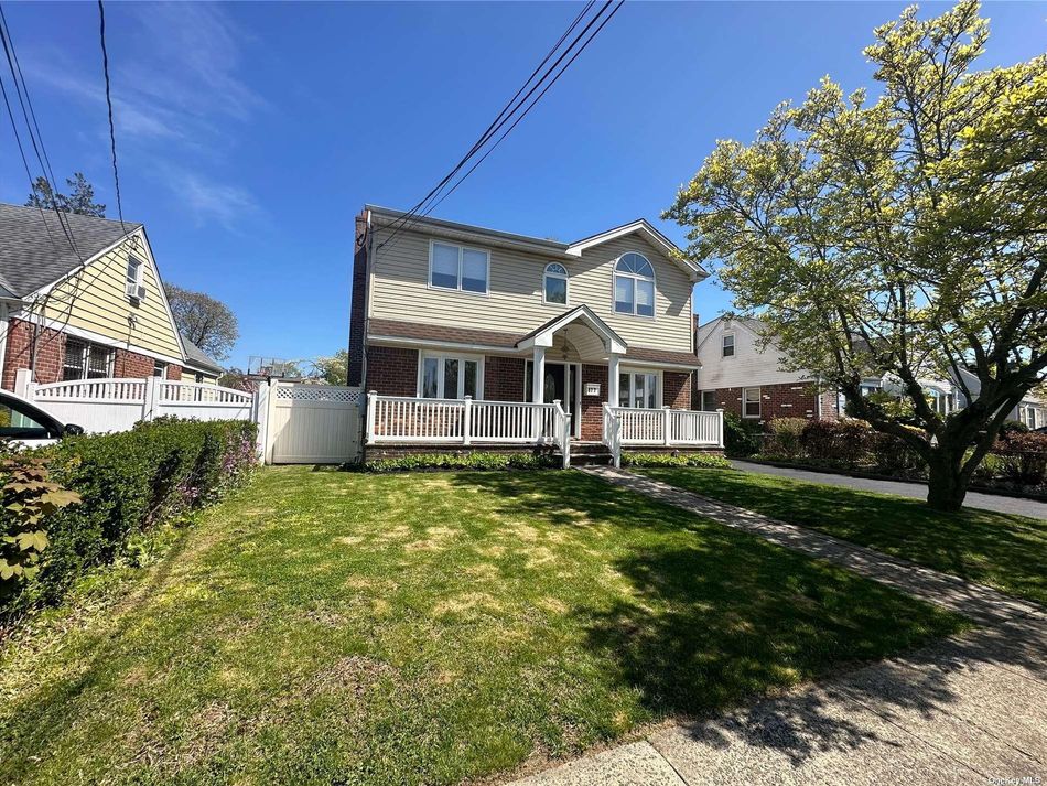 Image 1 of 30 for 677 Cottage Street in Long Island, Uniondale, NY, 11553