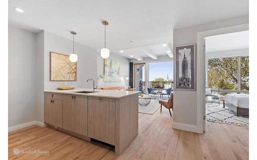 Image 1 of 11 for 734 Fifth Avenue #6C in Brooklyn, NY, 11232