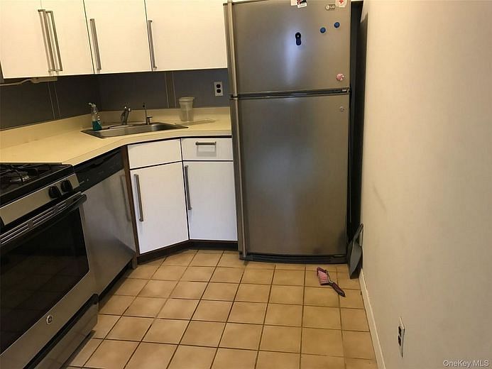 68-01 242 Street #29E