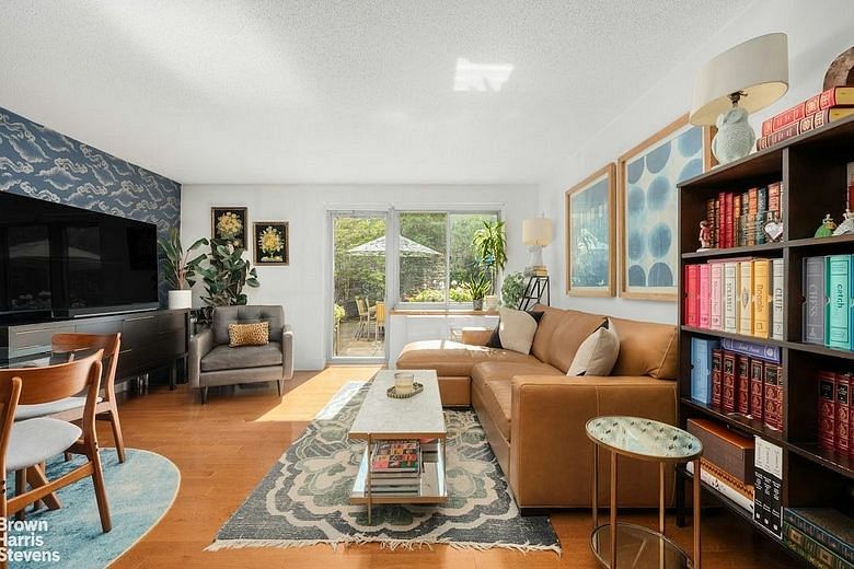 68 Bradhurst Avenue #1U