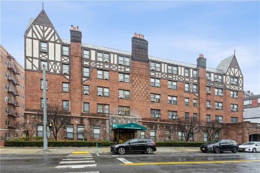 Image 1 of 29 for 68 E Hartsdale Avenue #4A in Westchester, Hartsdale, NY, 10530